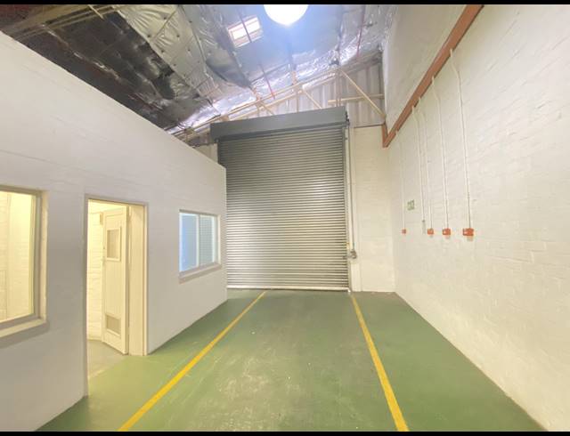 249M² WAREHOUSE TO LET IN BELLVILLE SOUTH